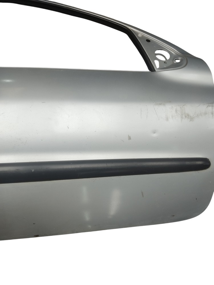 Porta Dianteira Direta Peugeot 206 2003 Com Detalhes 2