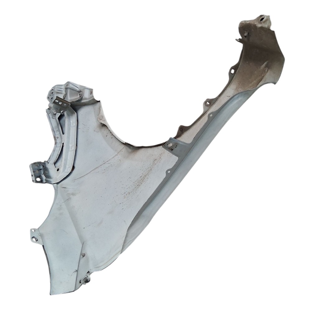 Paralama esquerdo Toyota Yaris SD 2021 *detalhes 3