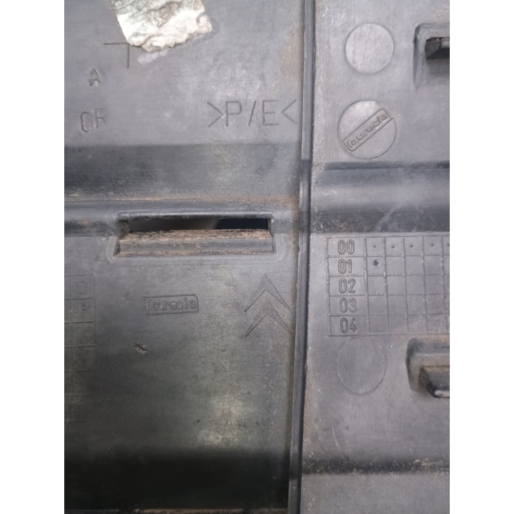 Grade Inferior Parachoque Citroen Xsara 1998  Preto A1 5