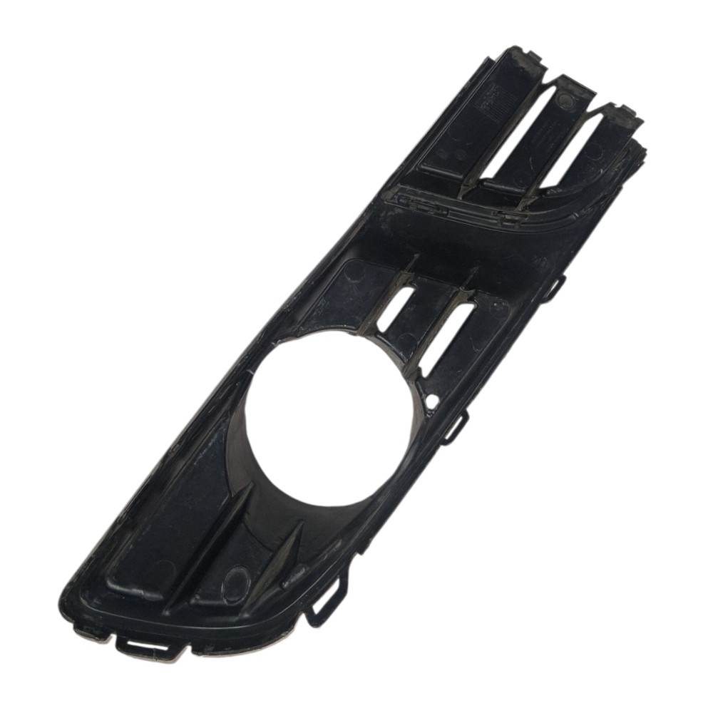 Moldura Grade Farol Milha Esquerdo Polo 2012 E 2015 *detalhe Preto Esquerdo 2