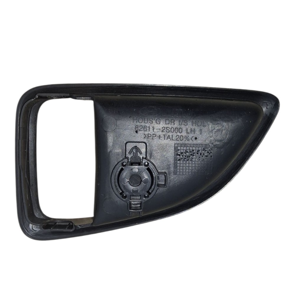 Moldura Maçaneta Interna Porta Tras Esq Hyundai Ix35 2014  Preto Traseira 2