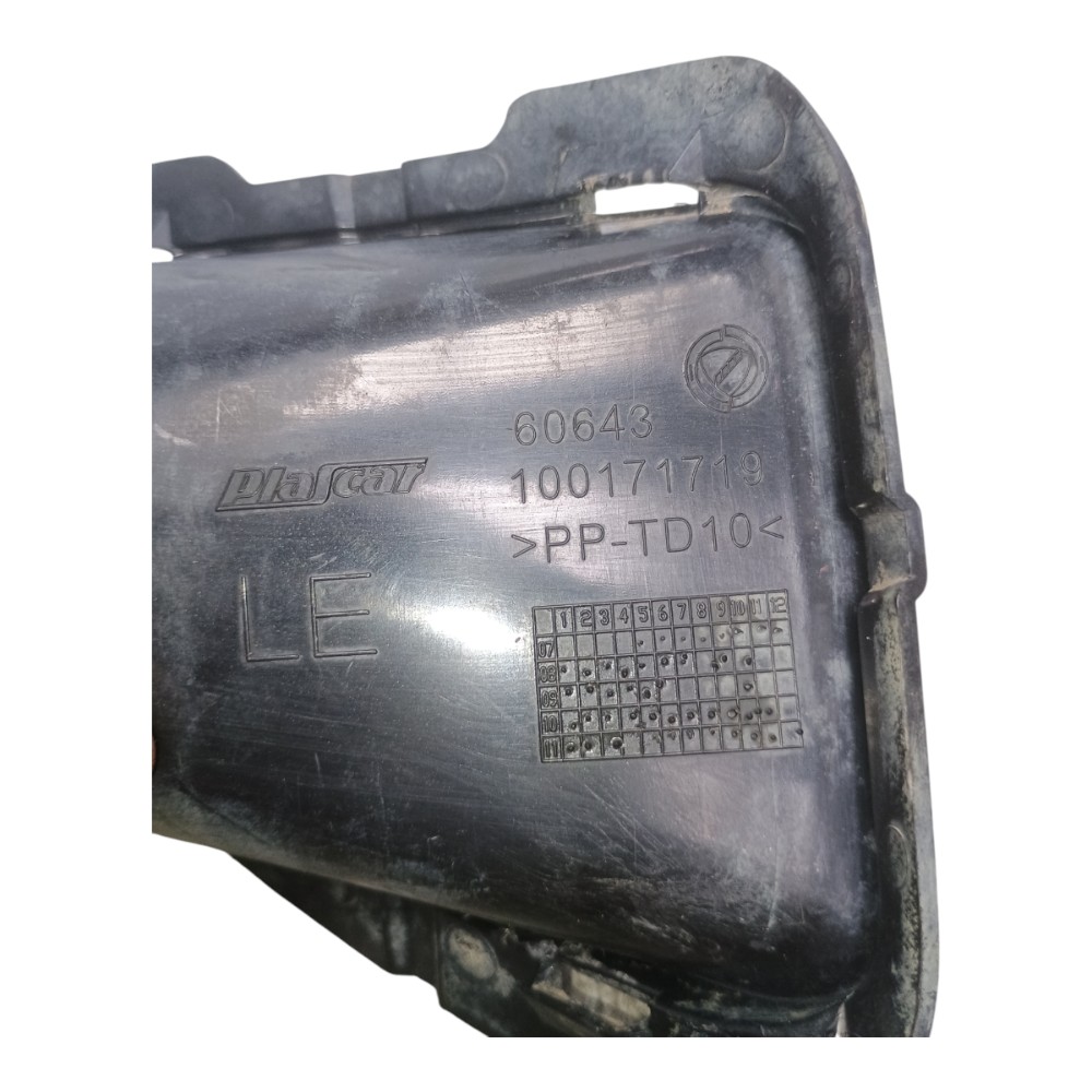 Grade Moldura Farol Milha Esquerdo Fiat Punto 2012 Preto 6