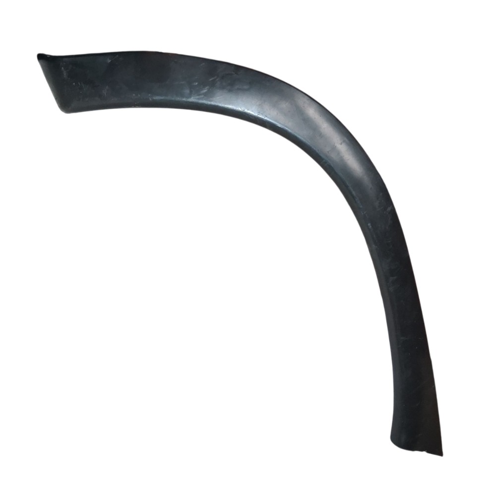 Moldura Paralama Traseiro Esquerdo Gm Classic 1.0 2012 Preto