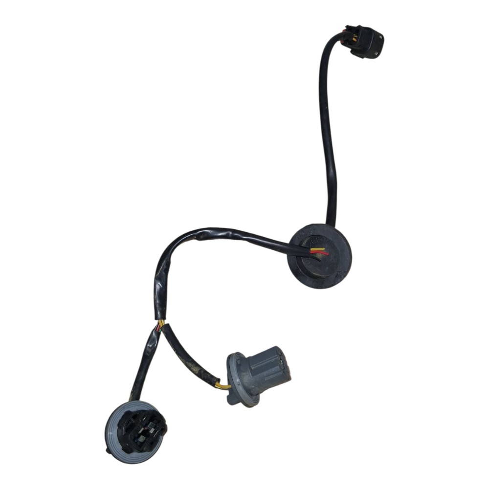 Circuito Lanterna Traseira Esquerda 1.0 Gm Tracker 2023 Esquerdo/motorista sem led