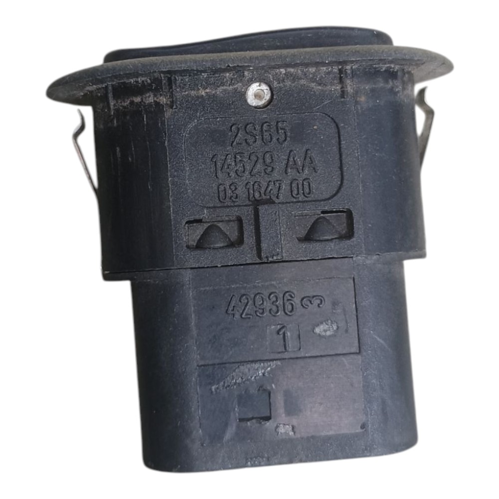 Botao Vidro Elétrico Porta Diant Dir Ford Fiesta 2003 A 2007 2