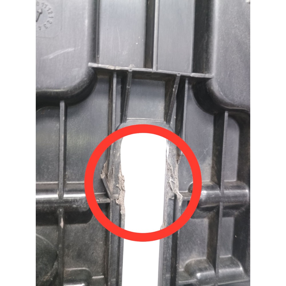Base Suporte Bateria Gm Corsa Sedan 2004 *detalhes 4