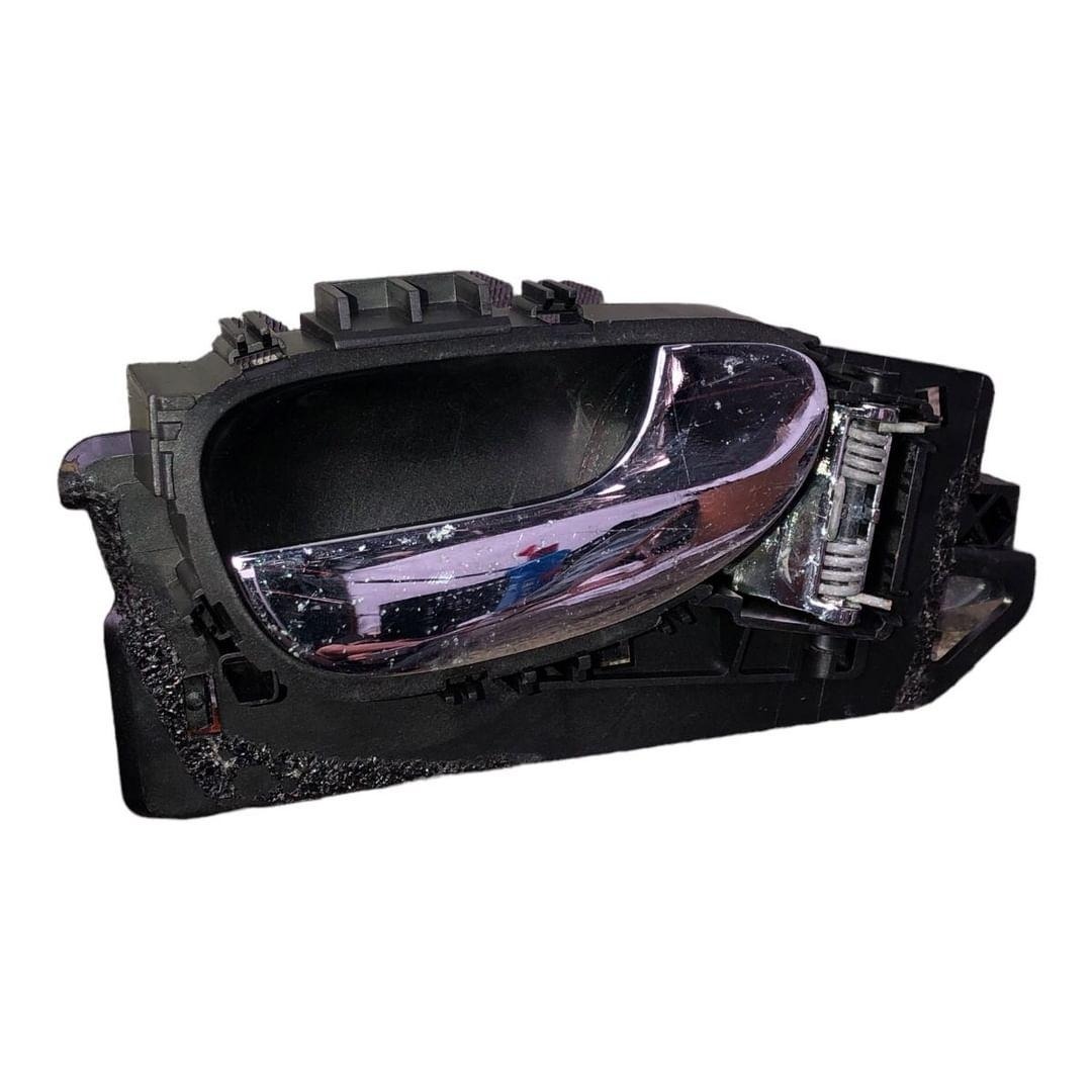Maçaneta Interna Lado Direito Peugeot 206 207 2008 A 2013 Prata/preto Dianteira/traseira