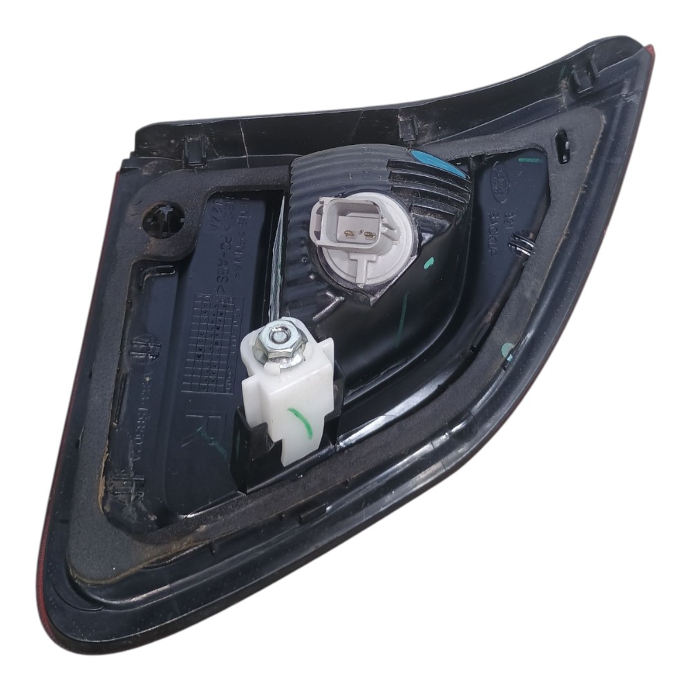 Lanterna Direita Tampa Traseira  Ford New Fiesta sedan 2011 A 2013 Direito/passageiro 6