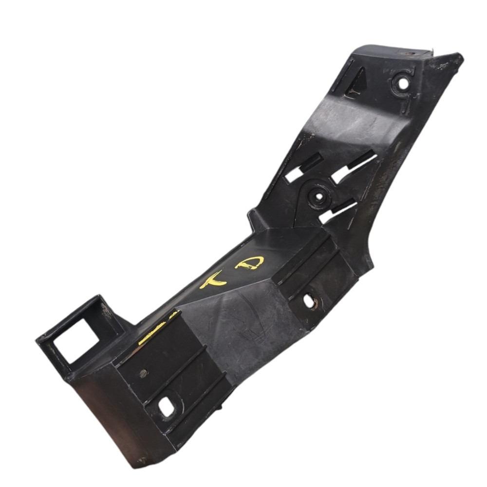 Guia Para-choque Traseiro Direito Vw Polo 2014 6q6807394 2