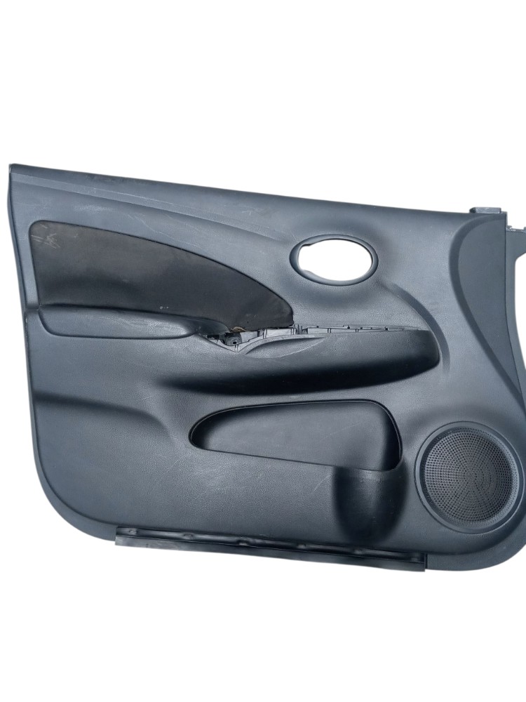 Forro Porta Dianteiro Esquerdo Nissan Versa 2019