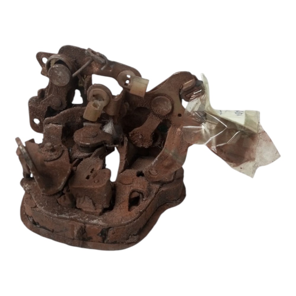 Fechadura Manual Porta Tras Esq Chevrolet Corsa Super 99