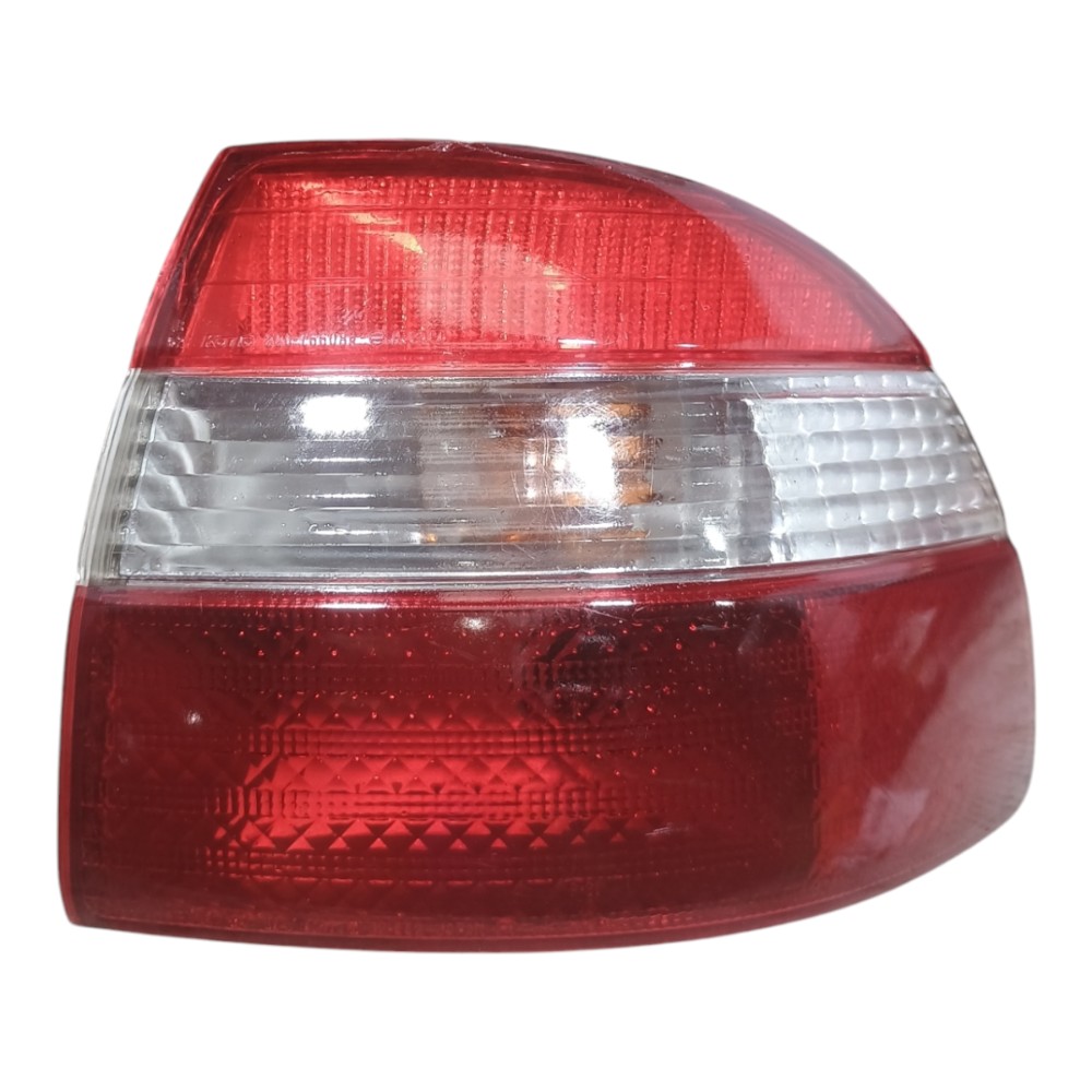 Lanterna Tras Direita Toyota Corolla 1998 À 2002 *detalhe 2