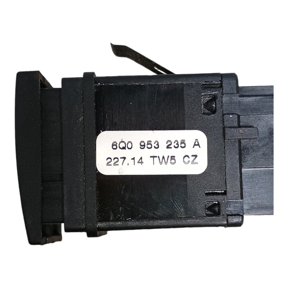 Botão Pisca Alerta Vw Polo 2014  6q0953235a 7
