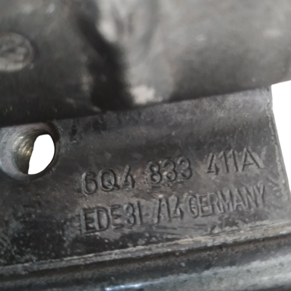 Dobradiça Inferior Porta Traseira Esquerda Vw Polo 2014 3
