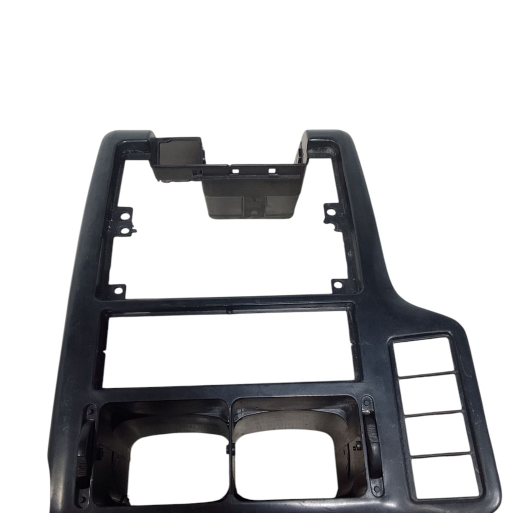 Moldura Central Painel Do Radio Polo Classic E Seat Cordoba 2