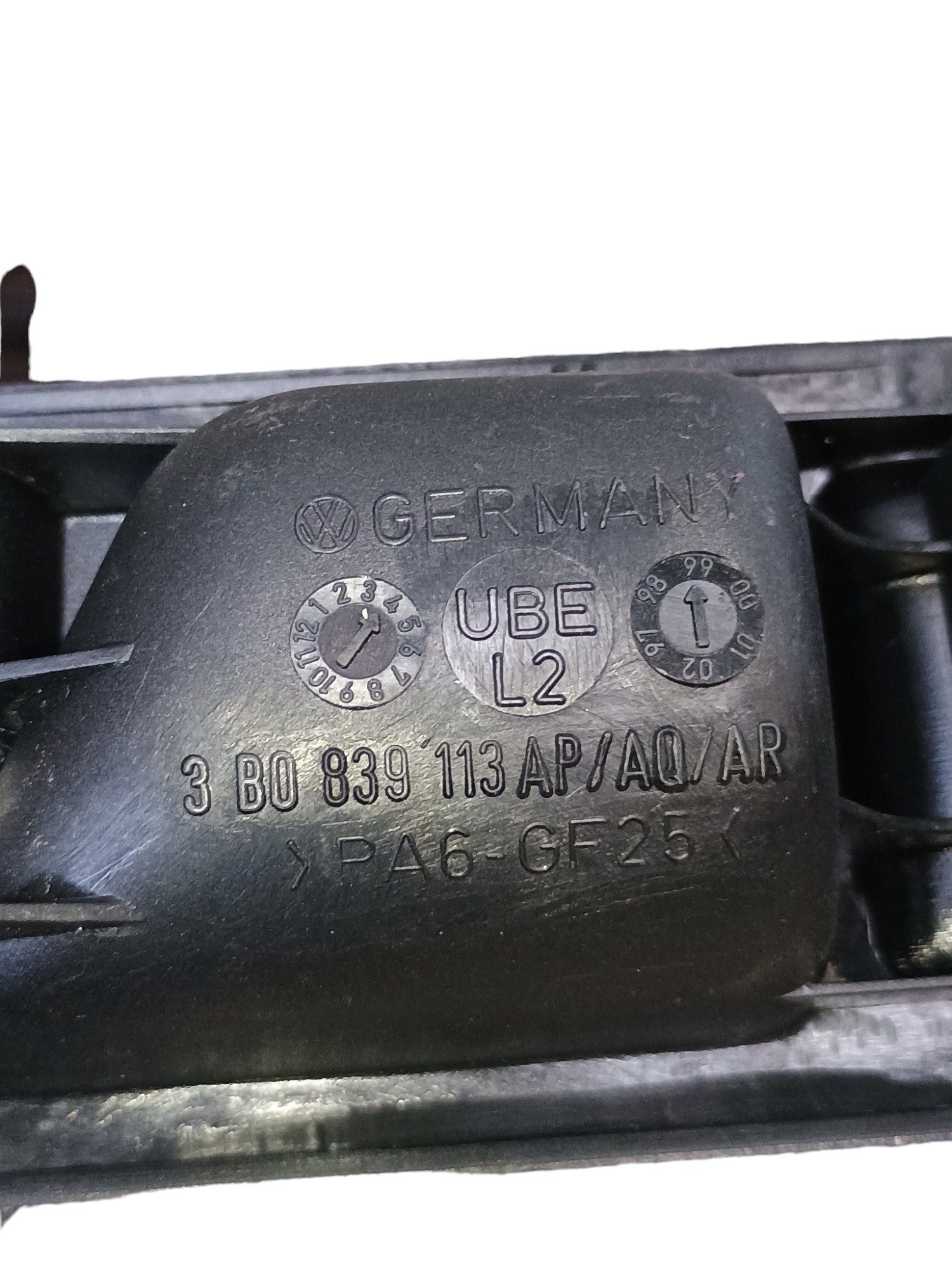 Maçaneta Interna Traseira Esquerda Vw Golf 1999 A 2012 Preto/prata Traseira 2