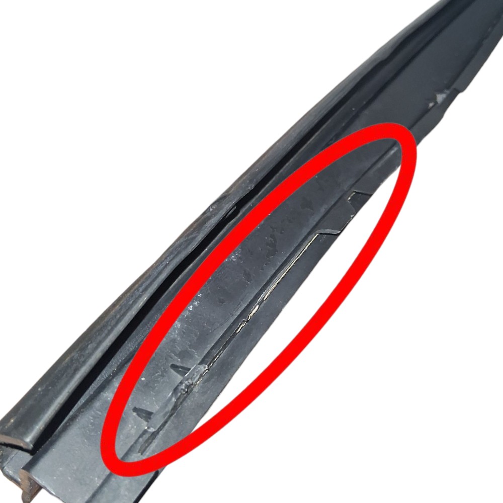 Grade Churrasqueira Esquerda Ford Focus 2001 *detalhes 6