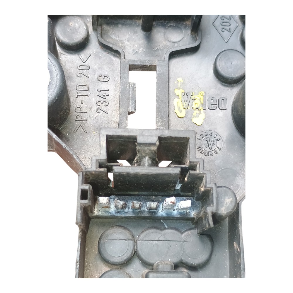 Circuito Lanterna Traseira Esquerda Renault Scenic 2001 6