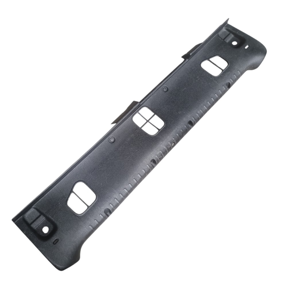 Acabamento Soleira Porta Malas Renault Clio Authentic 2004  Preto 1