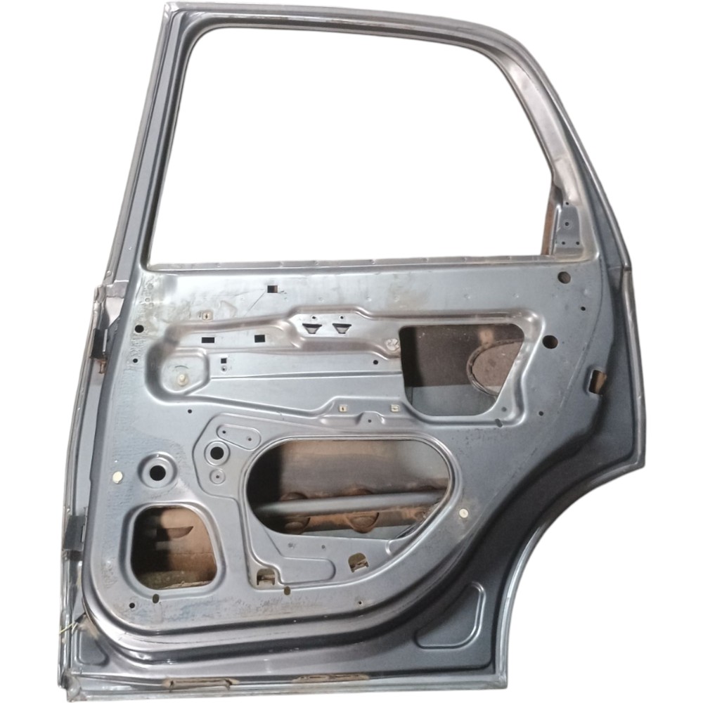 Porta Traseira Direita Gm Corsa Sedan 2004 *detalhes  Traseira Direito Cinza 2