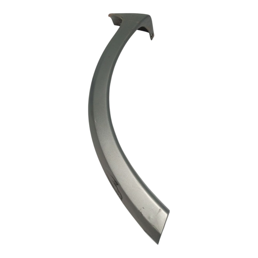 Moldura Para Lama Tras Dir Chevrolet Corsa Sedan 2004