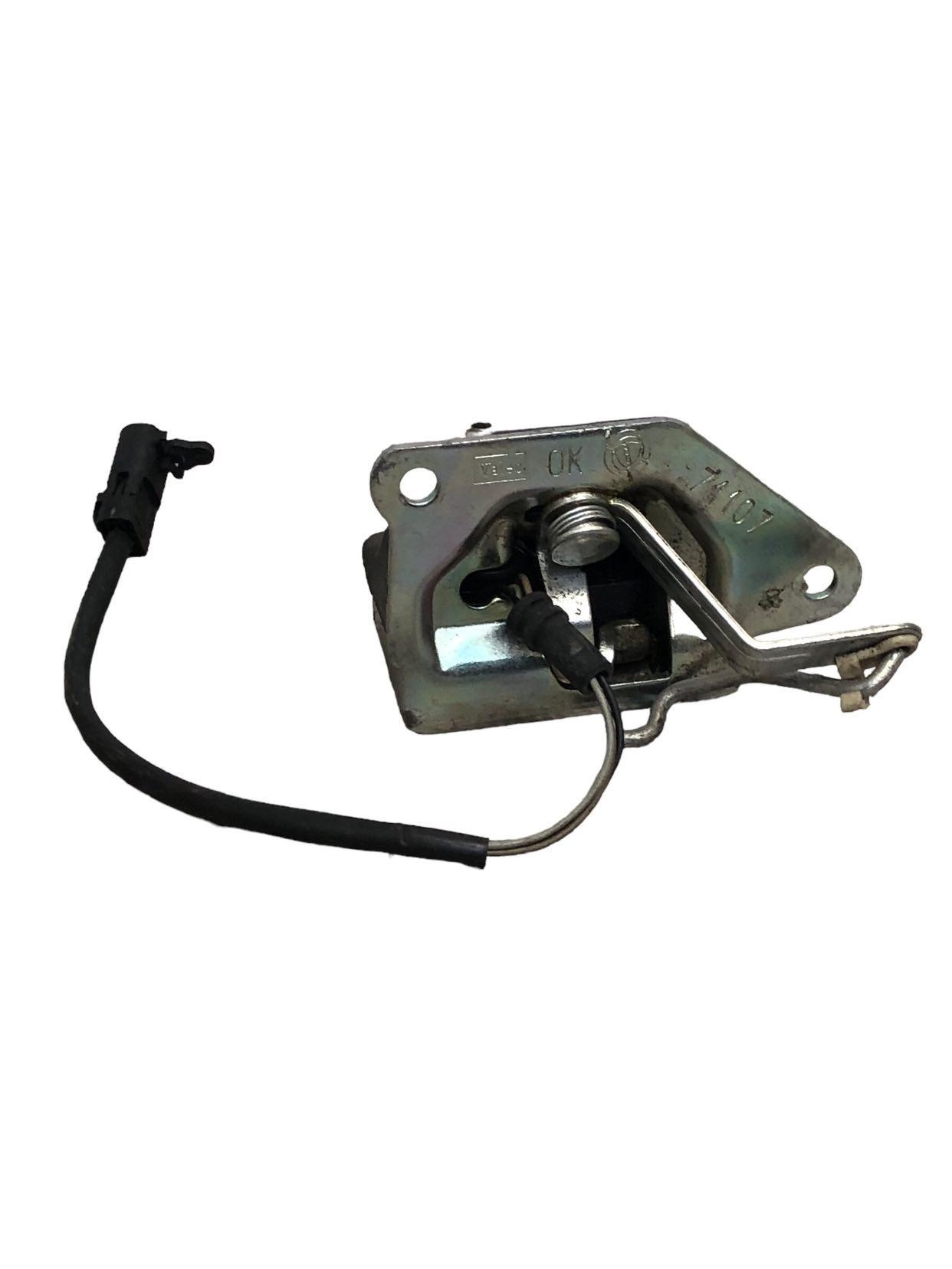 Fechadura Tampa Traseira Fiat Punto Essence 2011 3