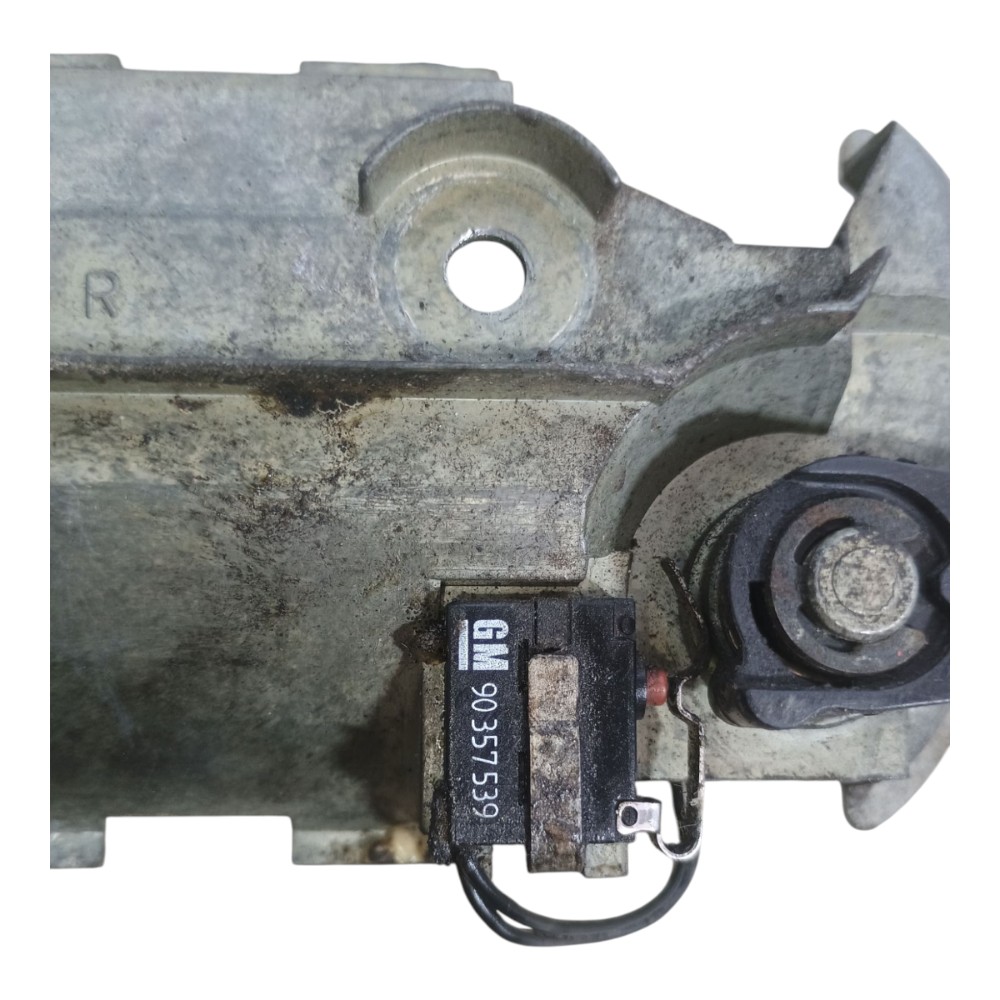 Suporte Maçaneta Porta Diant Dir Gm Corsa 1998 *detalhe 5
