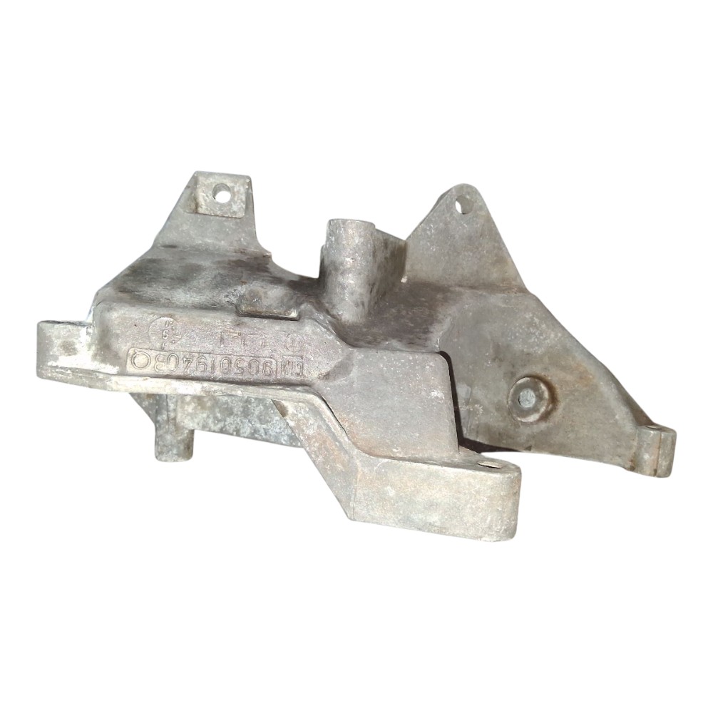 suporte coxim compressor ar Gm Vectra 1993 á 2011 90501940BQ