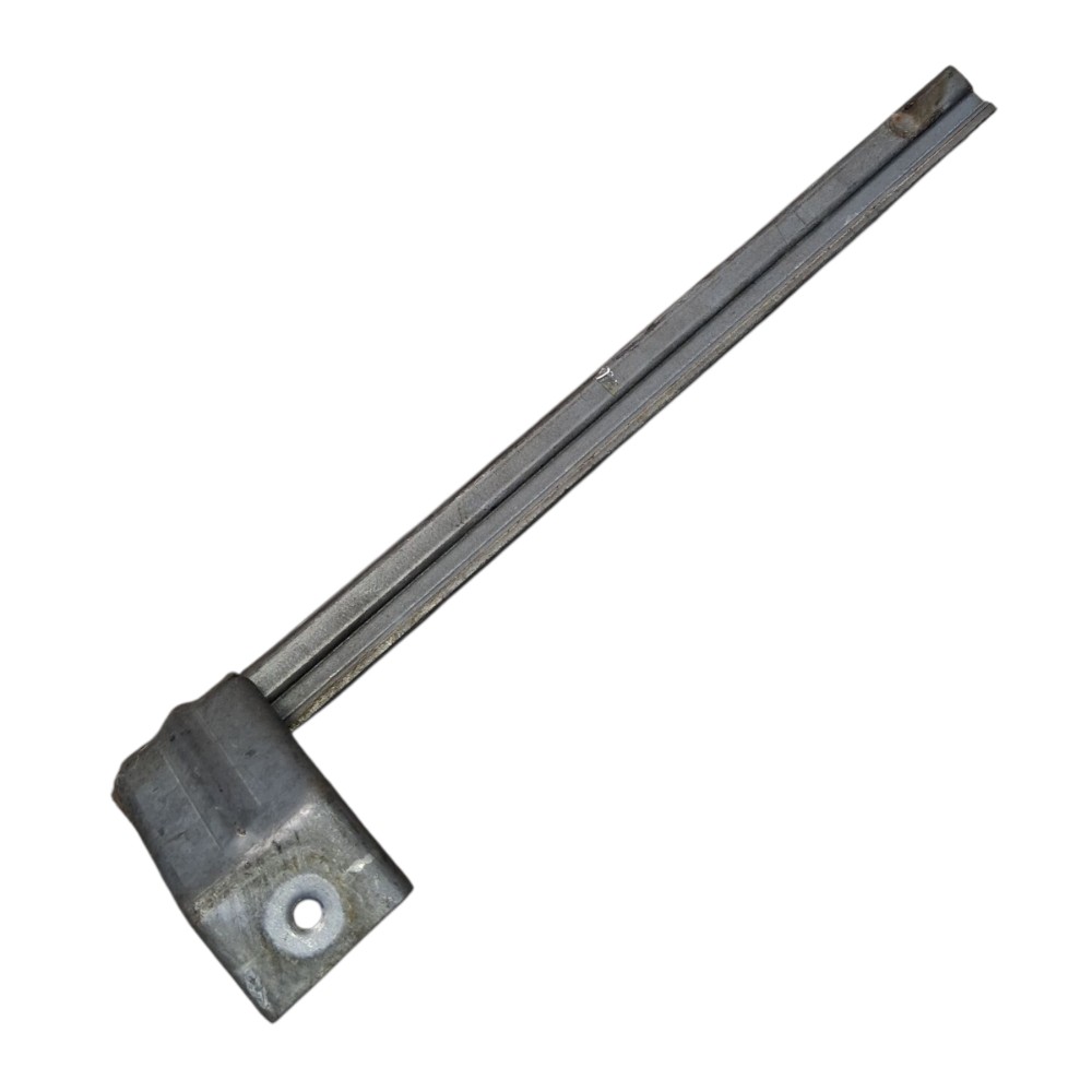 Guia Vidro Porta Dianteira Esquerda Vw Fox 2012  Prata 2