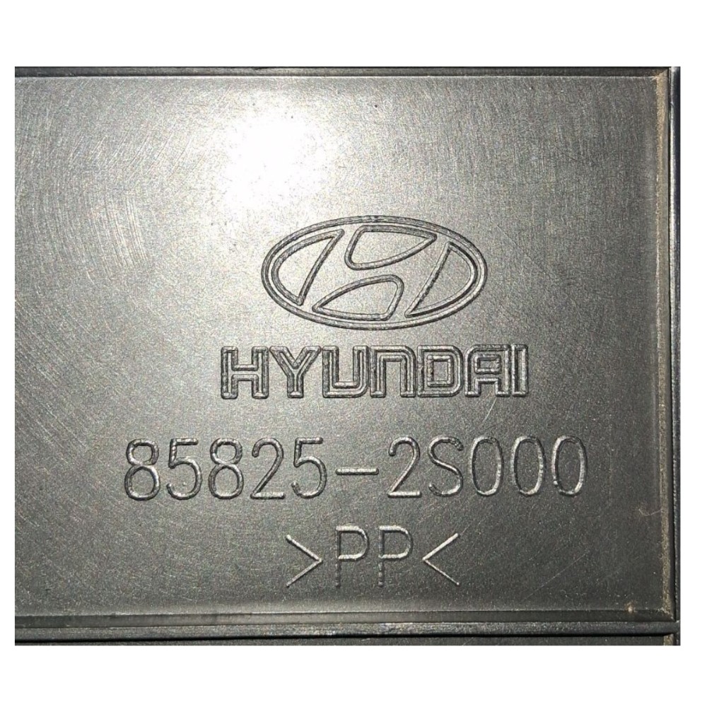 Soleira Interna Dianteira Esquerda Hyundai Ix35 2014  Preto Preto 7