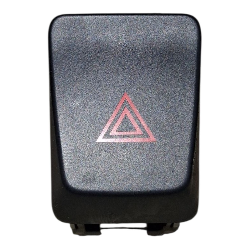 Botão Pisca Alerta Kicks 2018 299125472 – Preto Preto 1