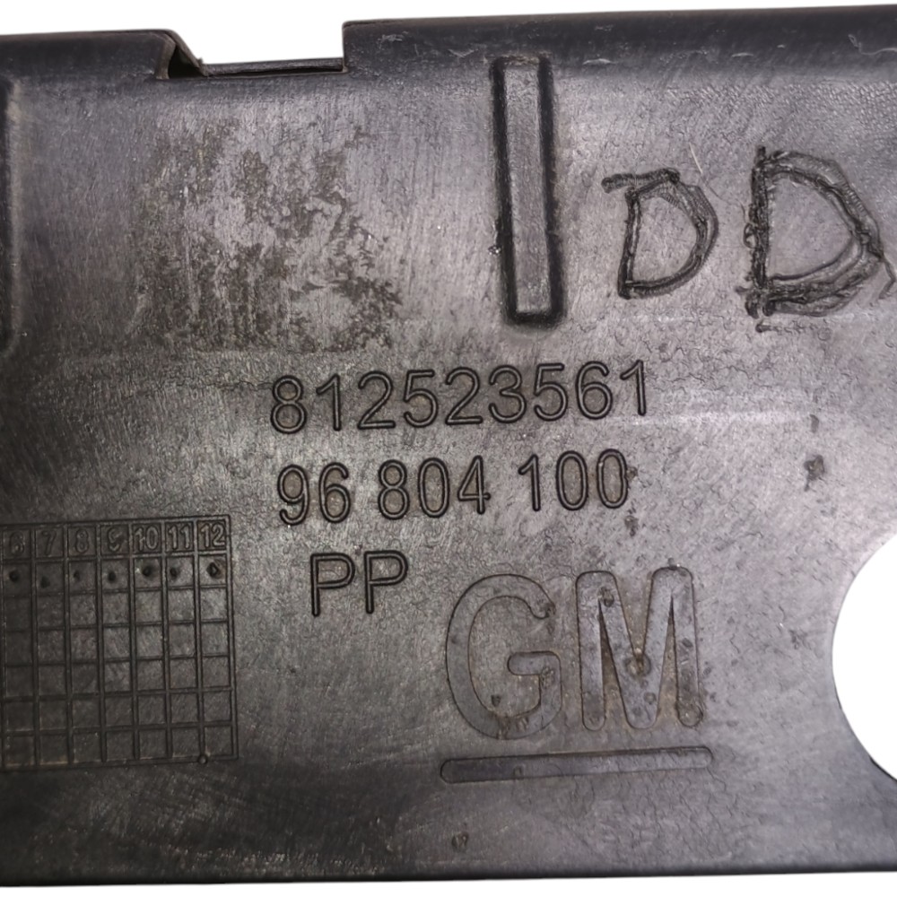 Guia Parachoque Dianteiro Direito Gm Captiva 2008 *detalhes 6