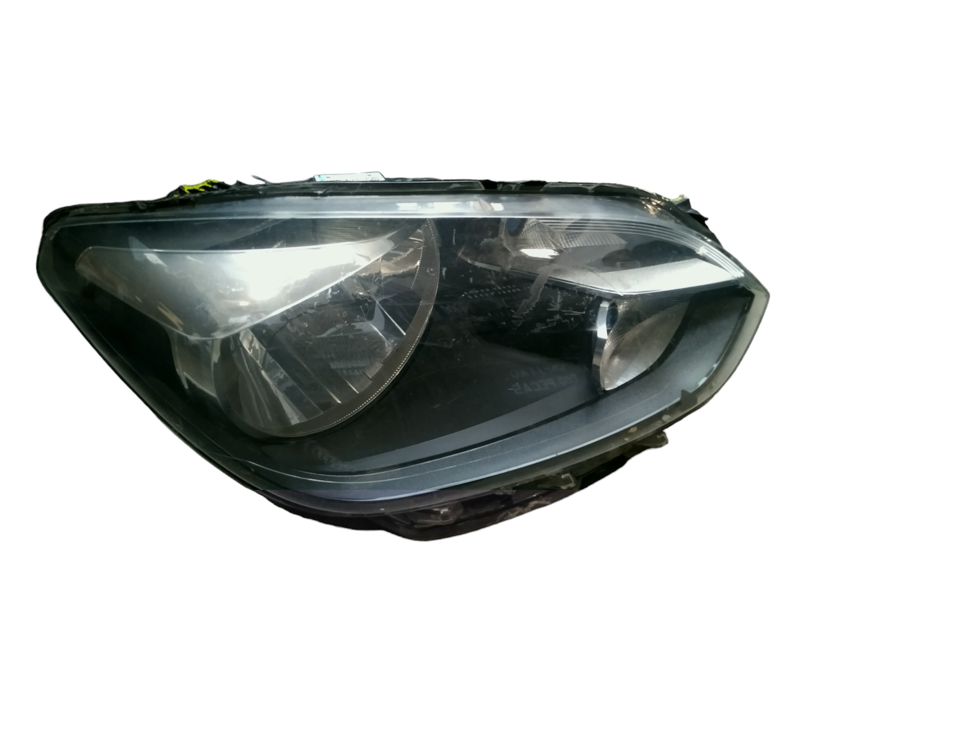 Farol Direito Vw Up 2017 Com Detalhe 1