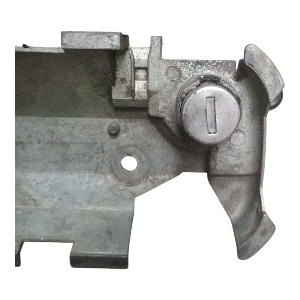 Suporte Maçaneta Porta Dianteira Direita Gm Corsa 1998 A1 Dianteira 5