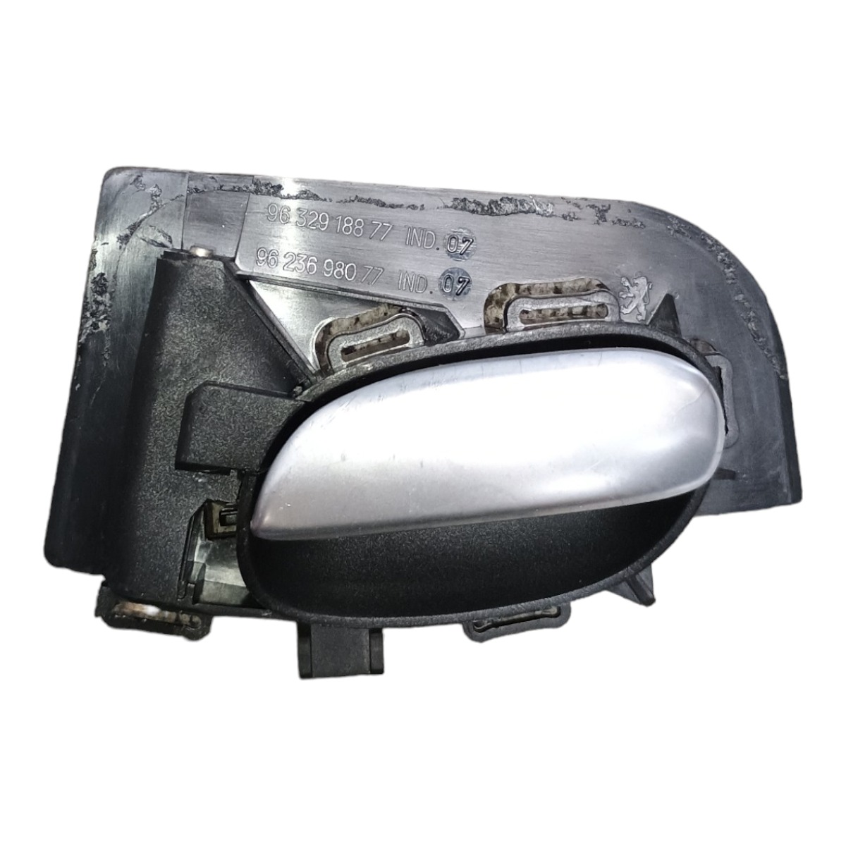 Maçaneta Interna Lado Direito Peugeot 206 207 2008 A 2013 Prata/preto Dianteira/traseira