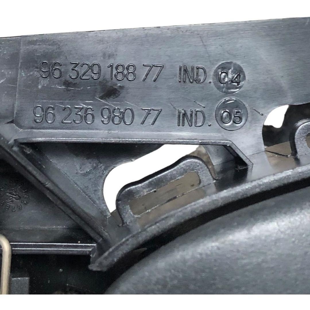 Maçaneta Interna Lado Direito Peugeot 206 207 2008 A 2013 Preto Dianteira/traseira 3