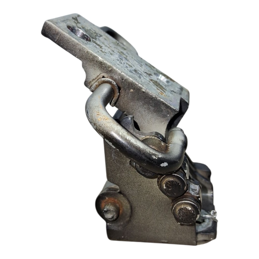Dobradiça Inferior Porta Diant Direita Vw Polo Sedan 2008 5