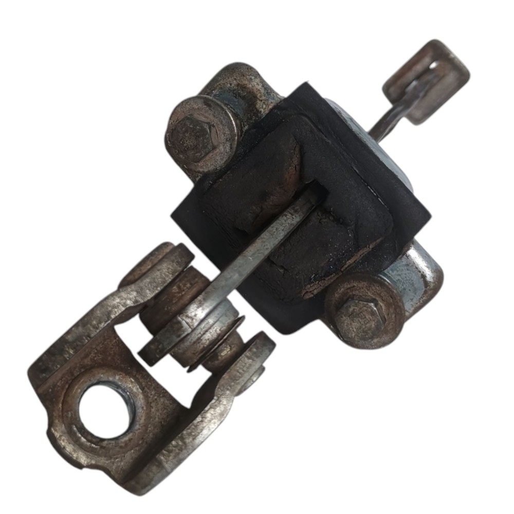 Limitador Porta Dianteira Esquerda Gm Corsa Sedan 2004 6