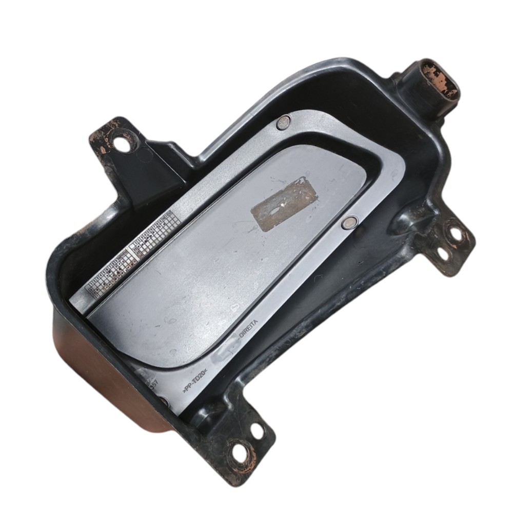 Tampa Farol Milha Esquerdo Fiat Strada Endurance 2023 A1 4