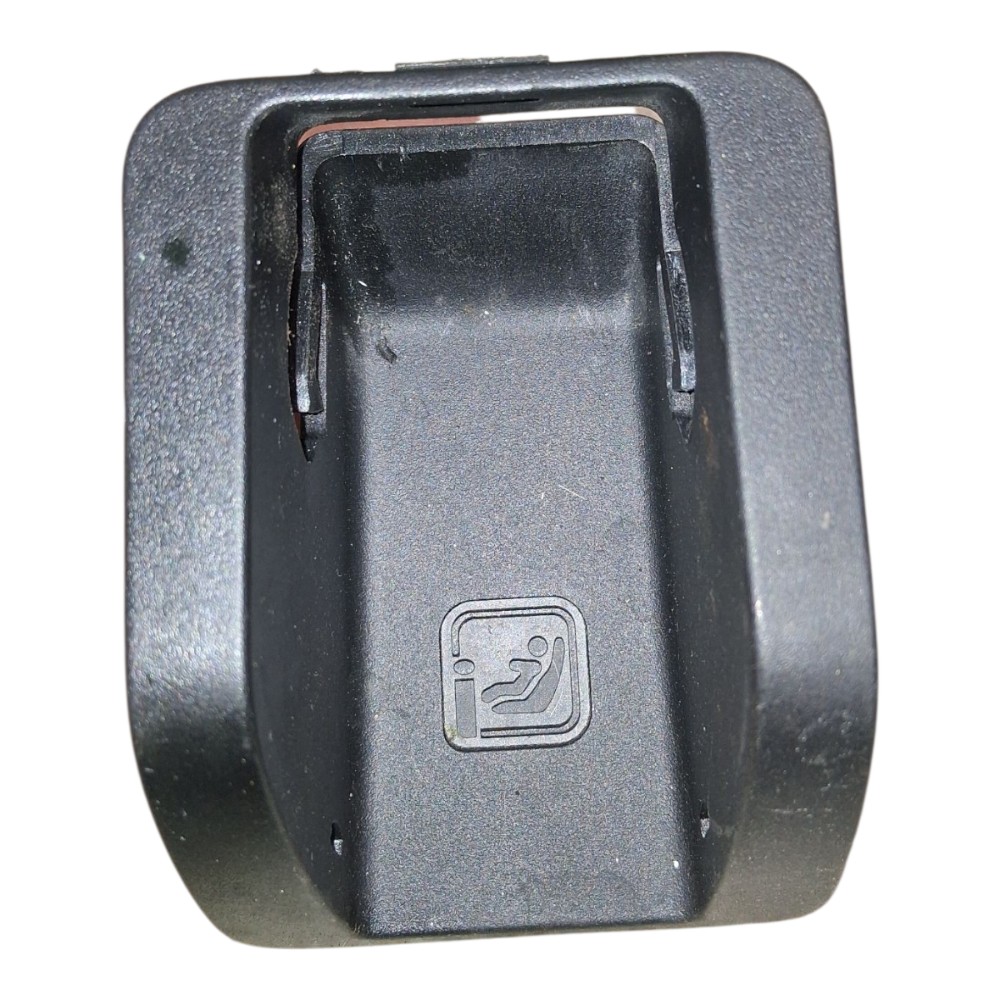 Tampa Isofix Banco Traseiro 1.0 Gm Tracker 2023 L0659506aa Preto