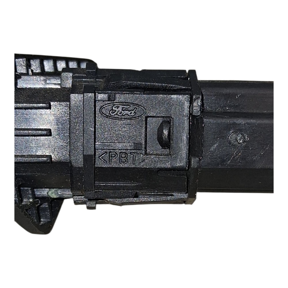 Botão Abertura Tampa Traseira Ford Focus 1.8 2001 – Preto Preto 7