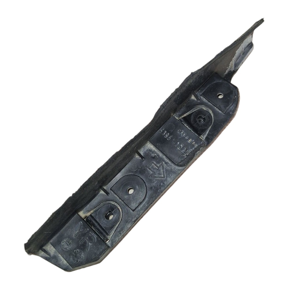 Suporte Fixação Parabarro Dianteiro Direito Yaris Sd 2021