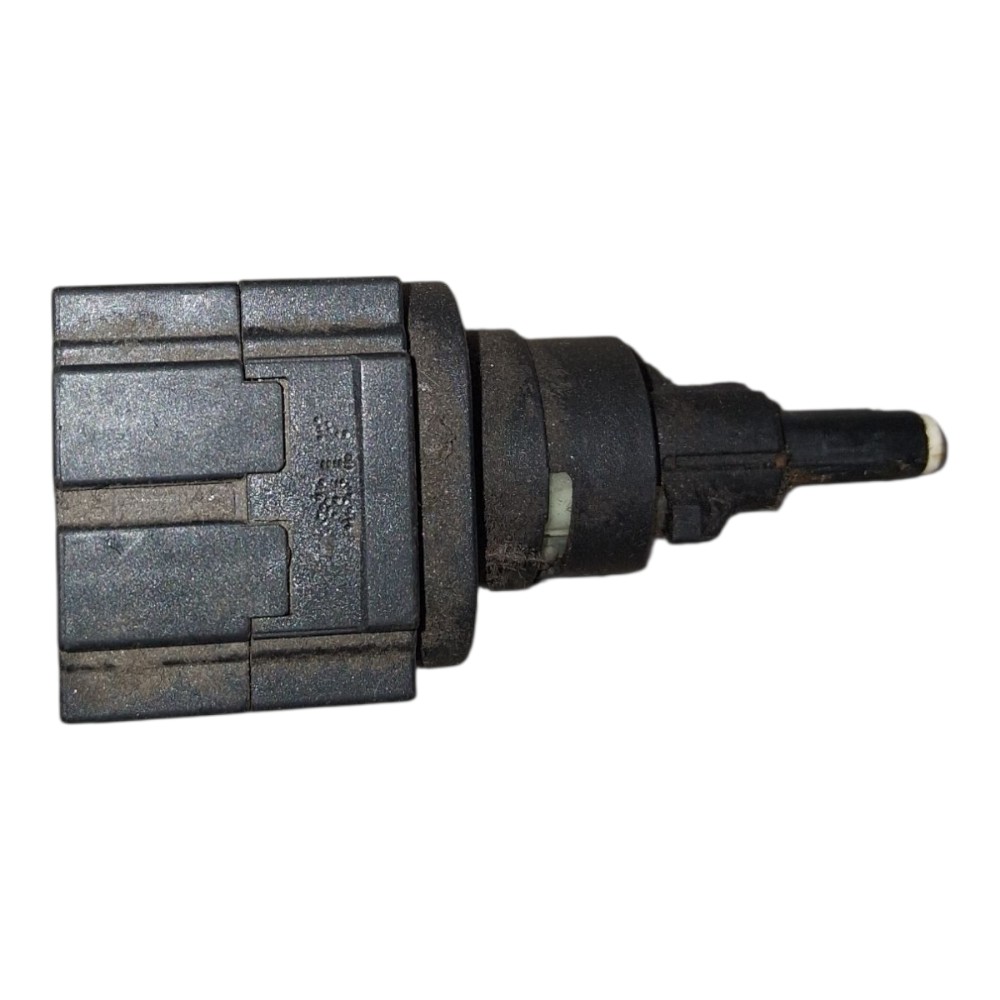 Interruptor Sensor Luz Freio Vw Polo Sedan 2008 6q0945511 4