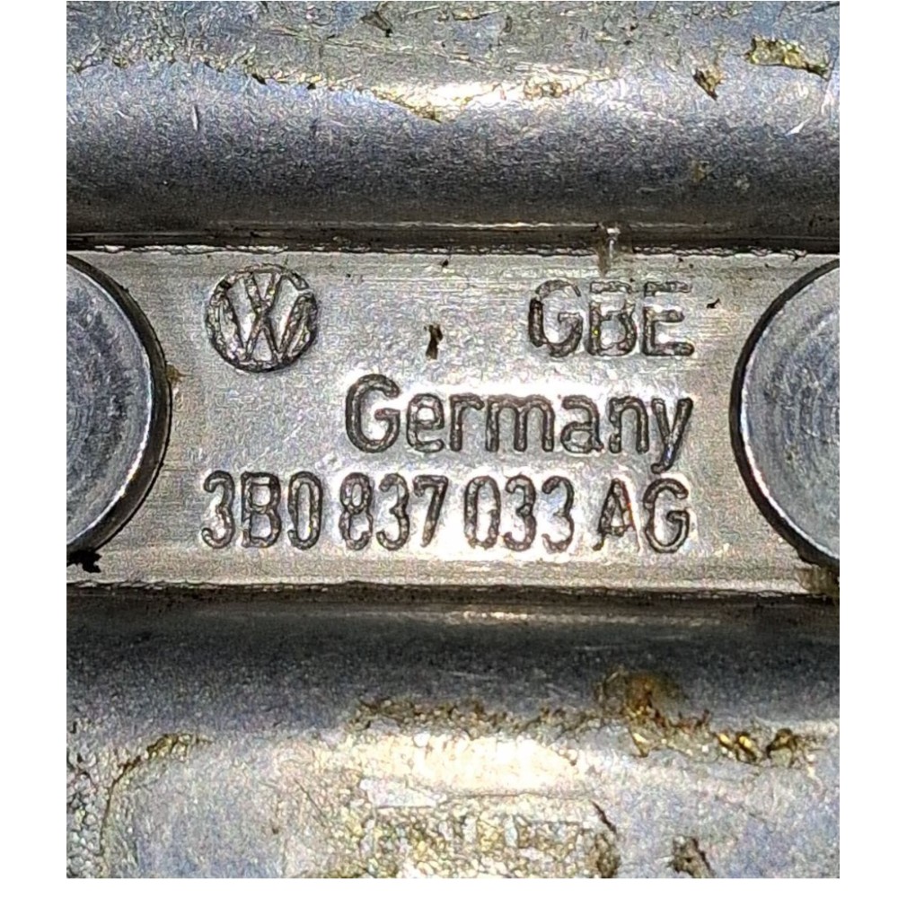 Batente Porta Vw Polo Sedan 1.6 2008 3b0837033 5