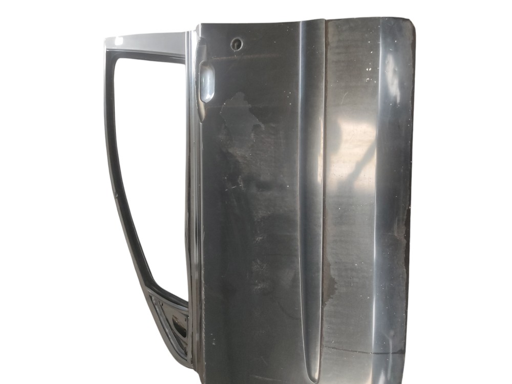 Porta Dianteira Esquerda Fiat Stilo 2005 Com Detalhes 1