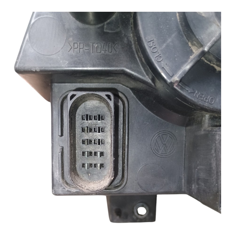 Farol Direito Vw Golf 2008 À 2014 1je941016b 8
