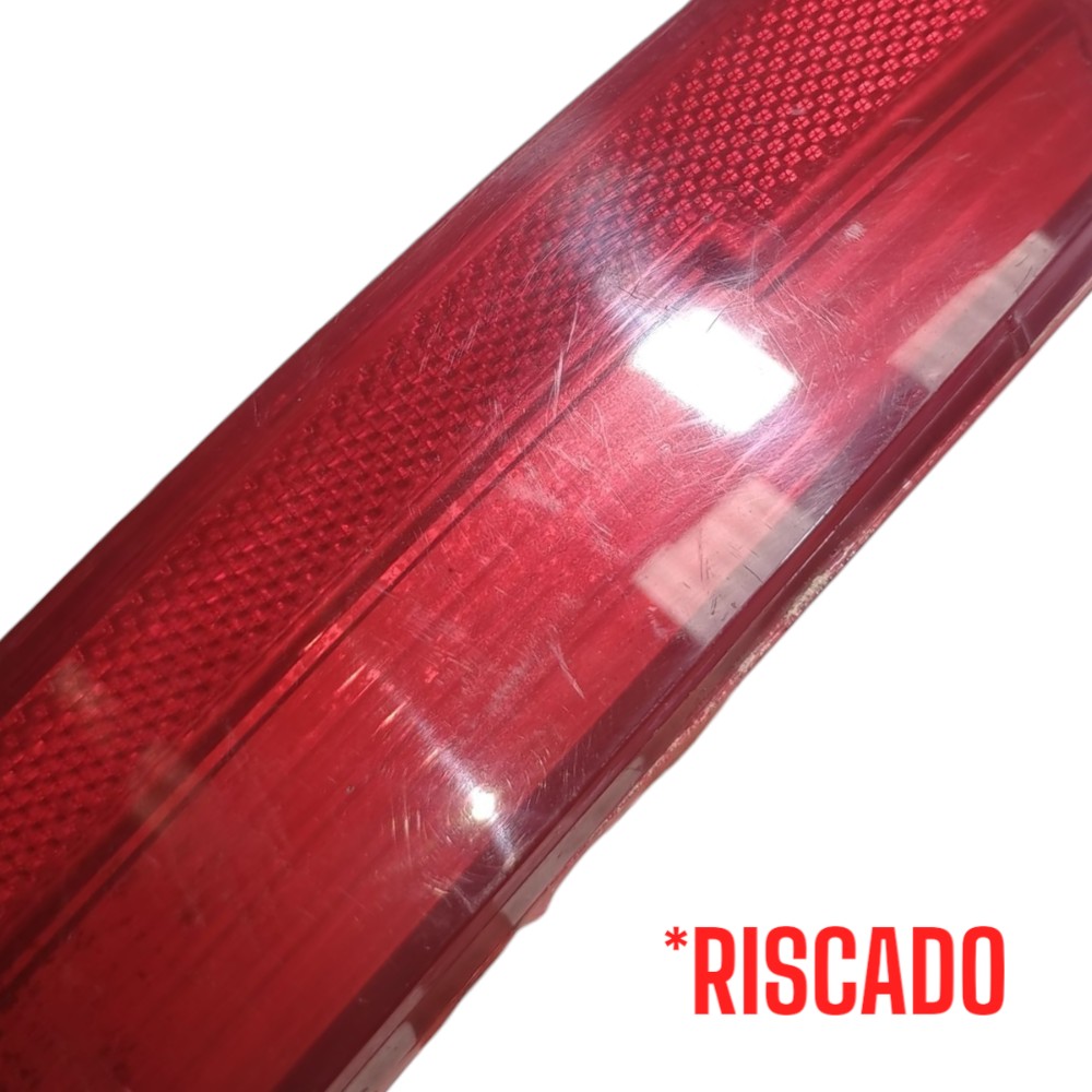 Olho Gato Direito Parachoque Traseiro Fox Trend 2013 Detalhe Vermelho 7