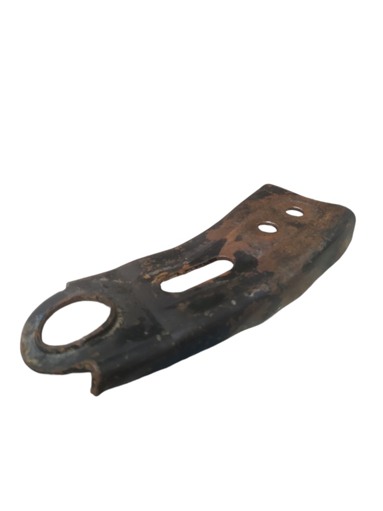 Suporte Inferior Direito Radiador Gm Corsa Montana 2004 2