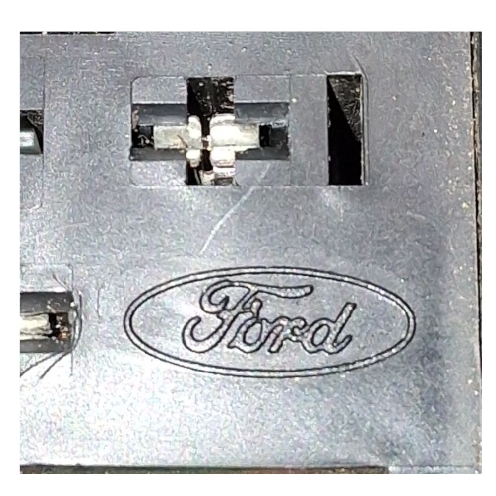 Caixa Fusíveis Relé Ford Fiesta 2003 À 2012 6
