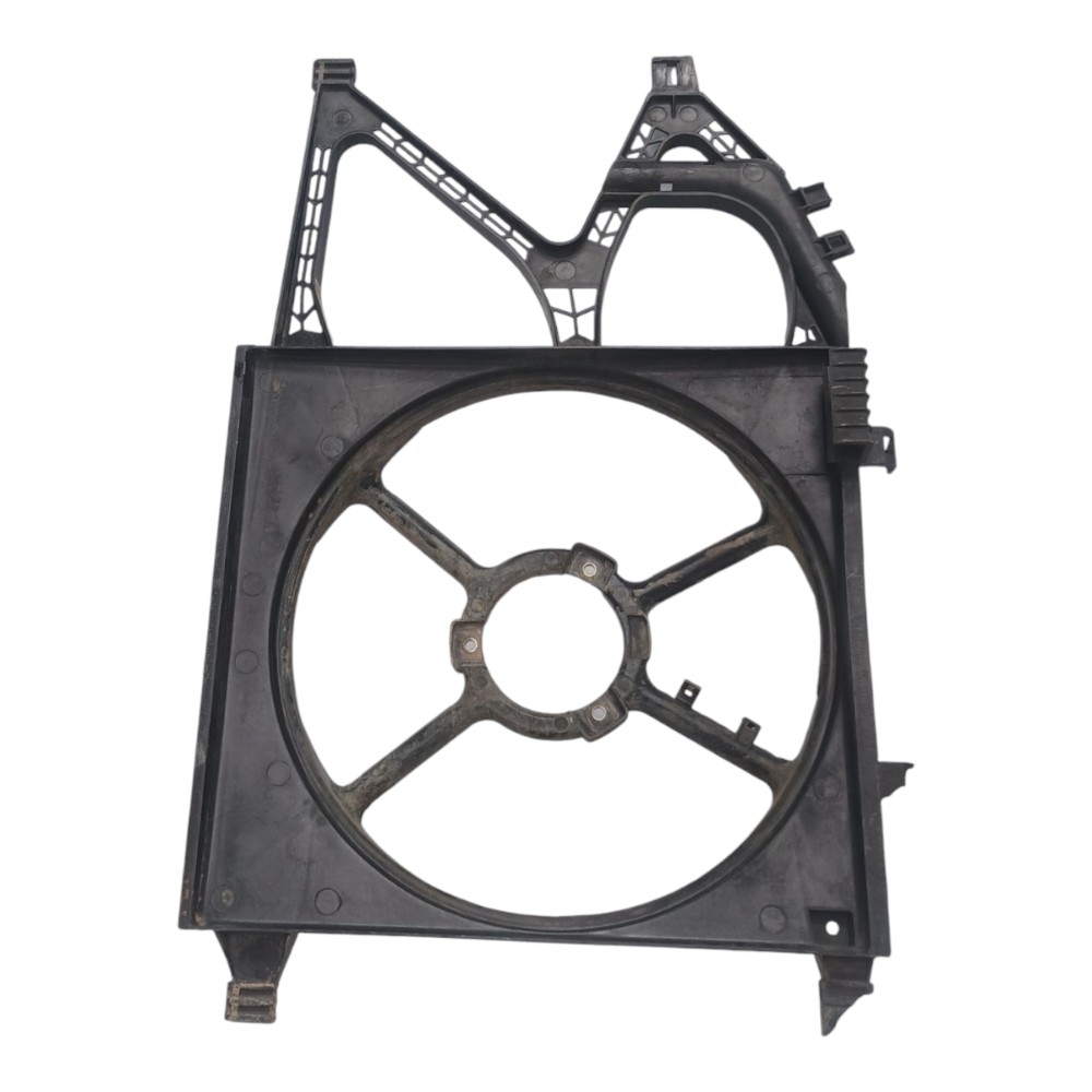 Defletor Ventoinha Radiador Gm Corsa Sedan 2004 *detalhes